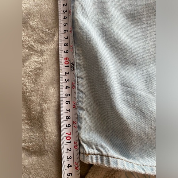 Madewell Blue Straight Leg Jeans with Vintage Appeal - Picture 11 of 15